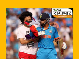 Total Samachar सोशल मीडिया पर मशहूर हुआ युवक फिलिस्तीन के समर्थन में टी-शर्ट पहनकर पहुंचा विराट कोहली के पास
